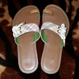 GAP leather sandals size 6